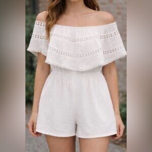 IJoah Women’s Off-Shoulder White Ruffled Top